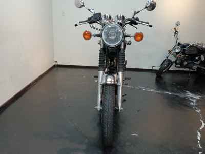 Yamaha SR400 2021