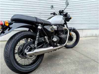 Triumph Bonneville T100 2026
