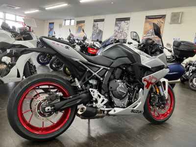 Suzuki GSX-8R 2024