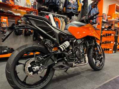 KTM 250 Duke 2024