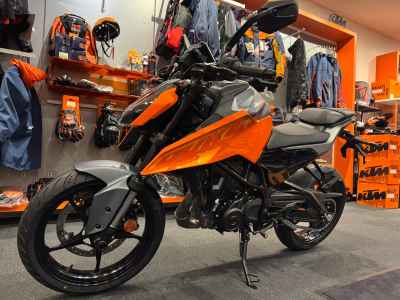 KTM 250 Duke 2024