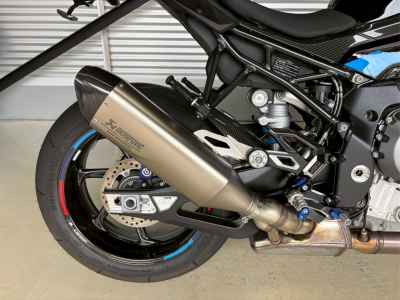 BMW M1000R 2023
