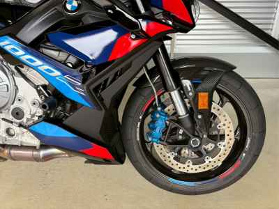 BMW M1000R 2023