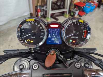 Kawasaki Z900RS 2024