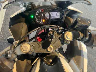 Yamaha YZF-R25 2016