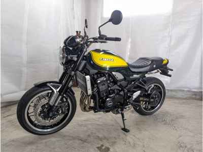Kawasaki Z900RS 2024