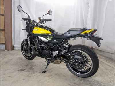 Kawasaki Z900RS 2024