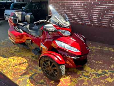 Can-Am Spyder RT-S 2015