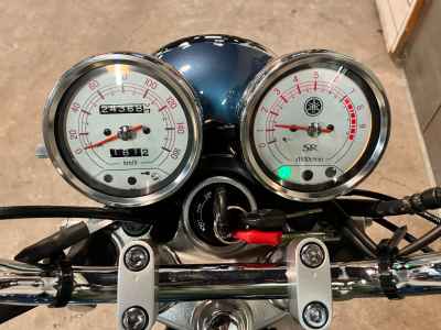Yamaha SR400 2020