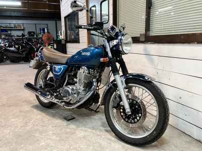 Yamaha SR400 2020