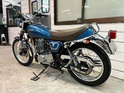 Yamaha SR400 2020