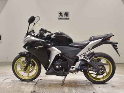 Honda CBR250R 2011
