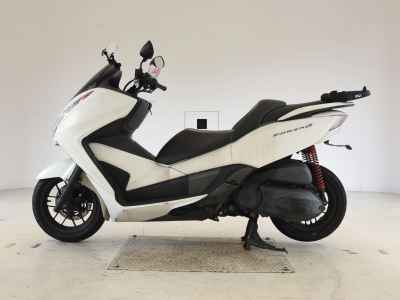 Honda Forza SI 2013