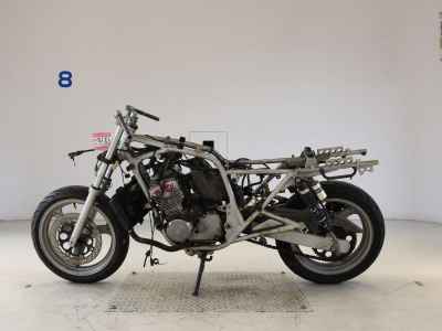 Suzuki GSX250S Katana