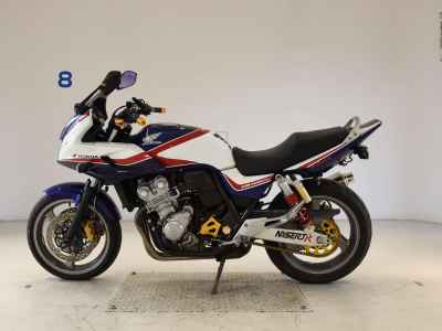 Honda CB400 Super Boldor 2009