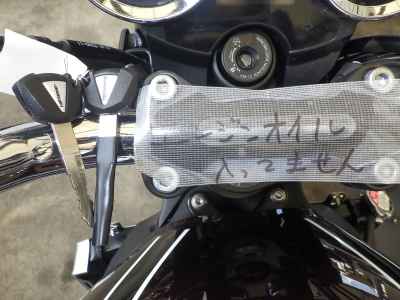 Kawasaki Z900RS 2025