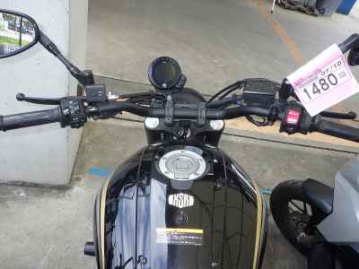 Yamaha XSR700 2023