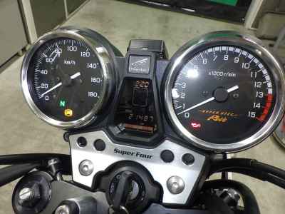 Honda CB400SF 2022