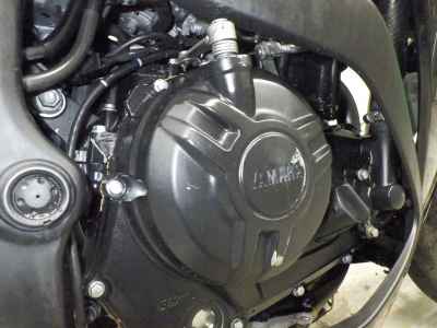 Yamaha YZF-R25 2016