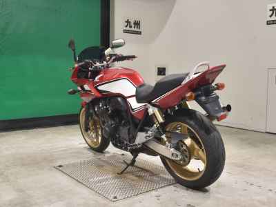 Honda CB400 Super Boldor 2014