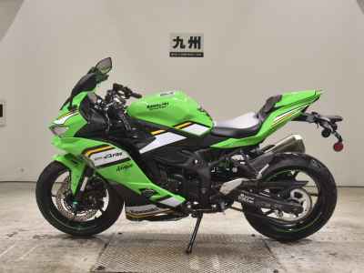 Kawasaki Ninja ZX-4RR 2025
