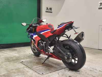 Honda CBR1000RR SP 2024