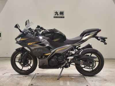 Kawasaki Ninja 400 2022