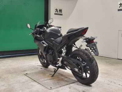 Honda CBR400R 2025