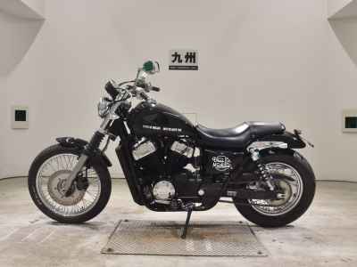 Honda VT400S 2011