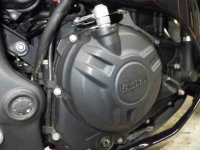 Yamaha YZF-R25 2016