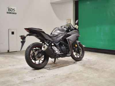 Yamaha YZF-R25 2016