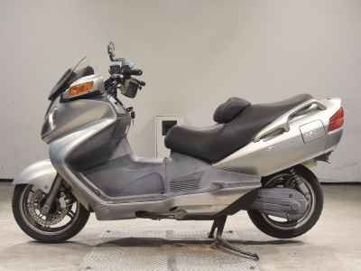 Suzuki Skywave 650