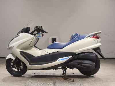 Yamaha Majesty 250