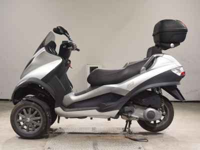 Piaggio MP3 250