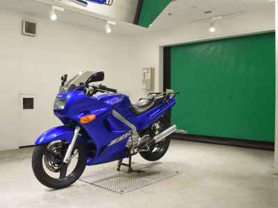 Kawasaki ZZR250 2005