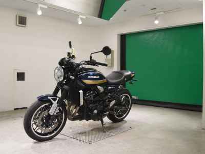 Kawasaki Z900RS 2021