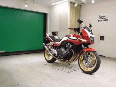 Honda CB400 Super Boldor 2012