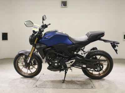 Honda CB250R 2019