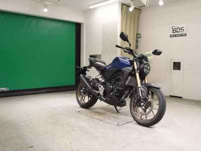 Honda CB250R 2019