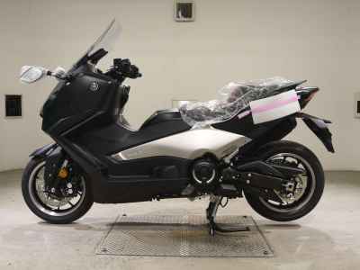 Yamaha TMAX 560 2026