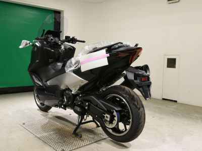 Yamaha TMAX 560 2026
