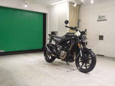 Husqvarna Svartpilen 250 2022