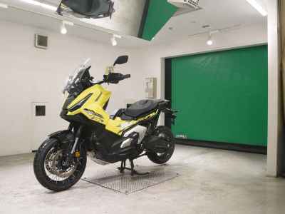 Honda X-Adv 750 2025