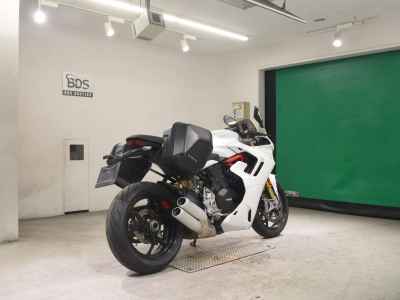 Ducati Supersport 950 S 2023