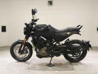 Husqvarna Svartpilen 401 2025