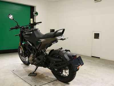 Husqvarna Svartpilen 401 2025