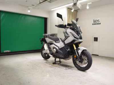 Honda X-Adv 750 2025