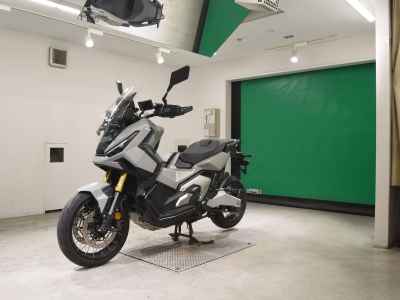 Honda X-Adv 750 2025