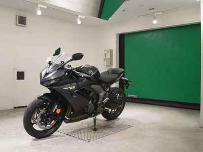 Triumph Daytona 660 2025