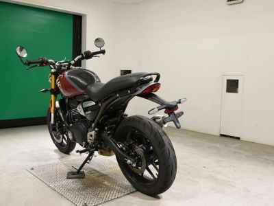 Triumph Speed 400 2025